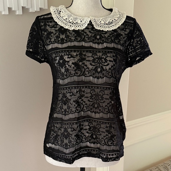 Forever 21 Sheer Black Lace Crochet Peter Pan Collar Short Sleeve Top M - Picture 1 of 8
